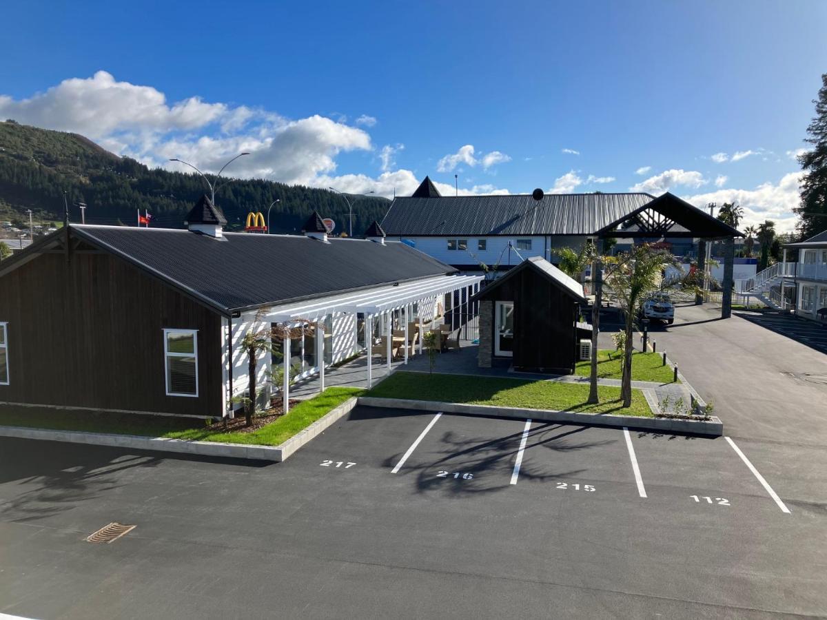 Newina Rotorua 호텔 외부 사진